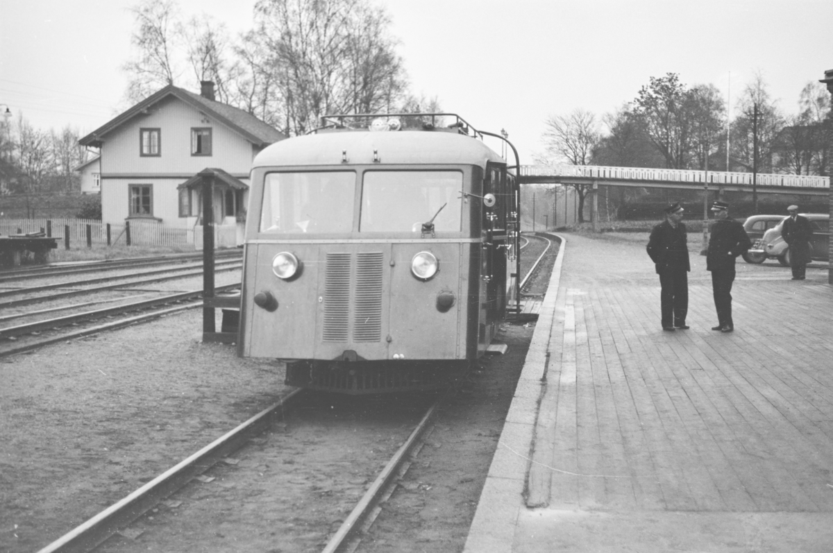 Prøvekjøring av NSBs motorvogn Cmb type 16 nr. 18246 Strømmen-Jessheim.