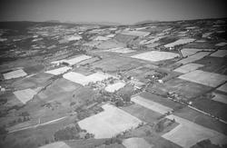 Gausdal, Østre Gausdal, flyfoto, Østringsvegen, gårdsbruk, B