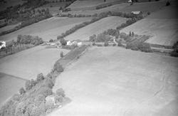 Østre Gausdal.  Haug midt i bildet. Nørstevold (Nørdsvoll) s