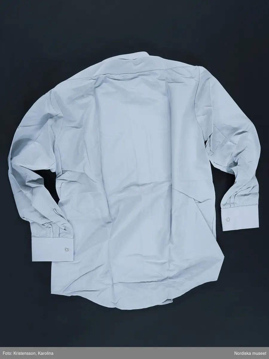 Skjorta, grå, uniform, Linjeflyg, nyförvärv fotograferad innan inmärkning
