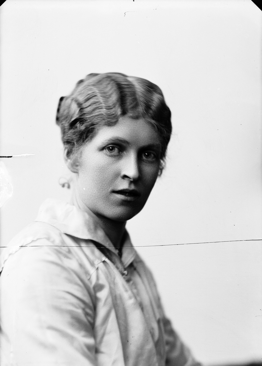 Fru Sigrid Nyvelius, Bomhus. December 1917




