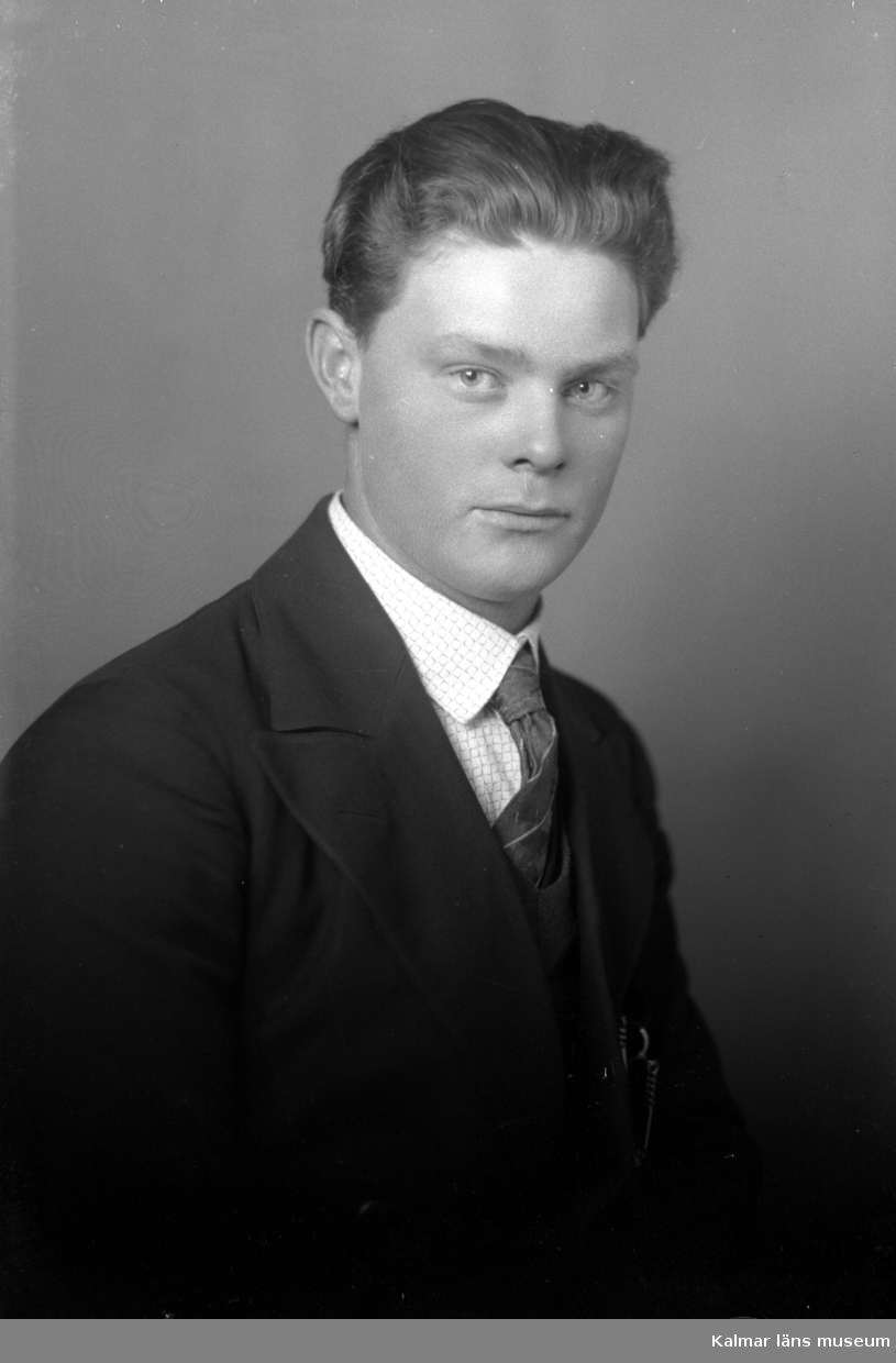 Porträtt av Gustav Karlsson ifrån Törnerum i Rockneby.
