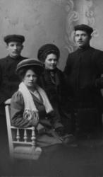 Atelierportrett av Peder Eilertsen og kona Konstanse Eilerts