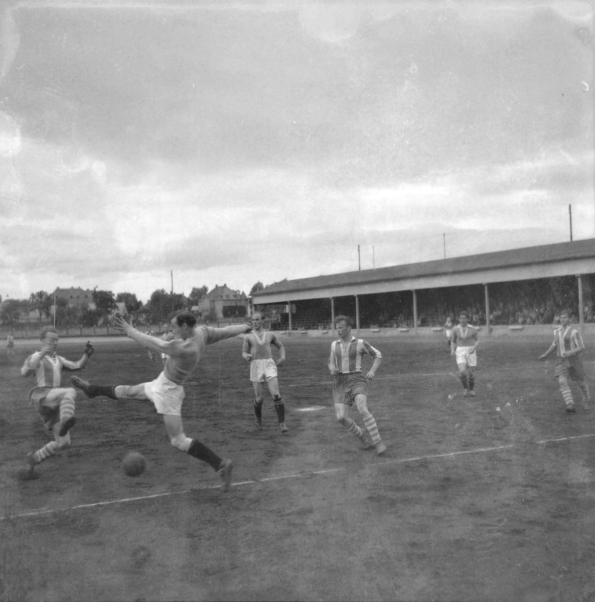 Fotballkamp mellom Kvik og National på Stadion