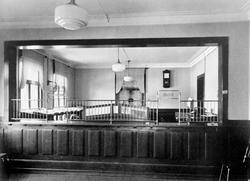 Tune og Rolvsøy Sparebank, Greåker.
Interiør