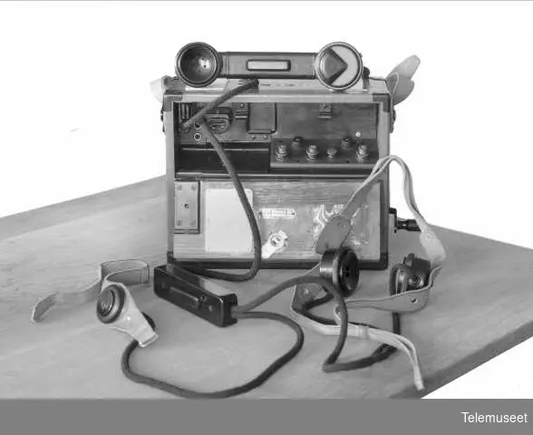 Felttelefon med laryngafonutstyr, modell 1933, Tyrkia, Elektrisk Bureau.