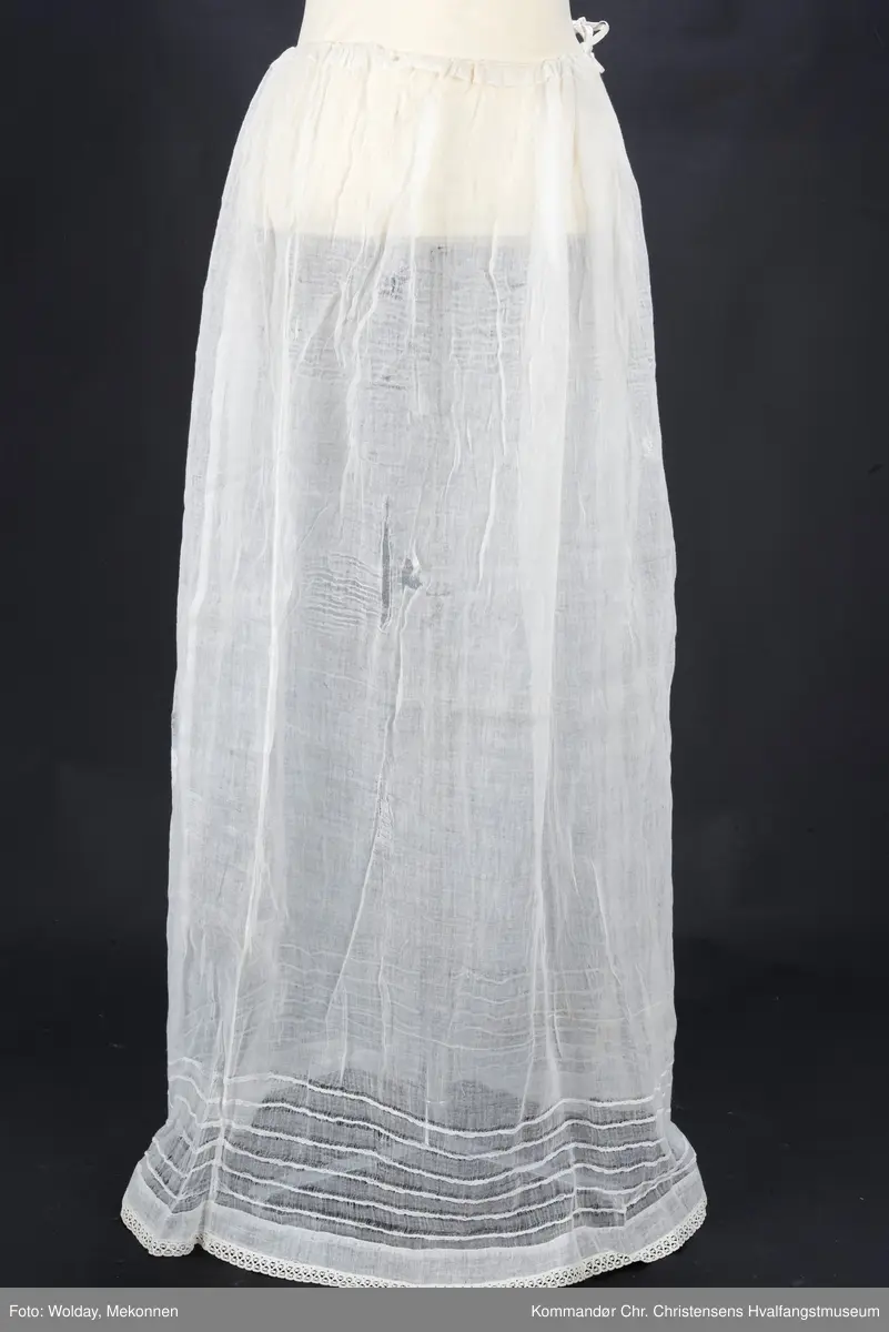 Underskjørt til dåpskjole