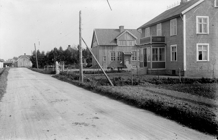 Norra Skolan och Anneborg på Storgatan i Kvänum 1920-talet.
