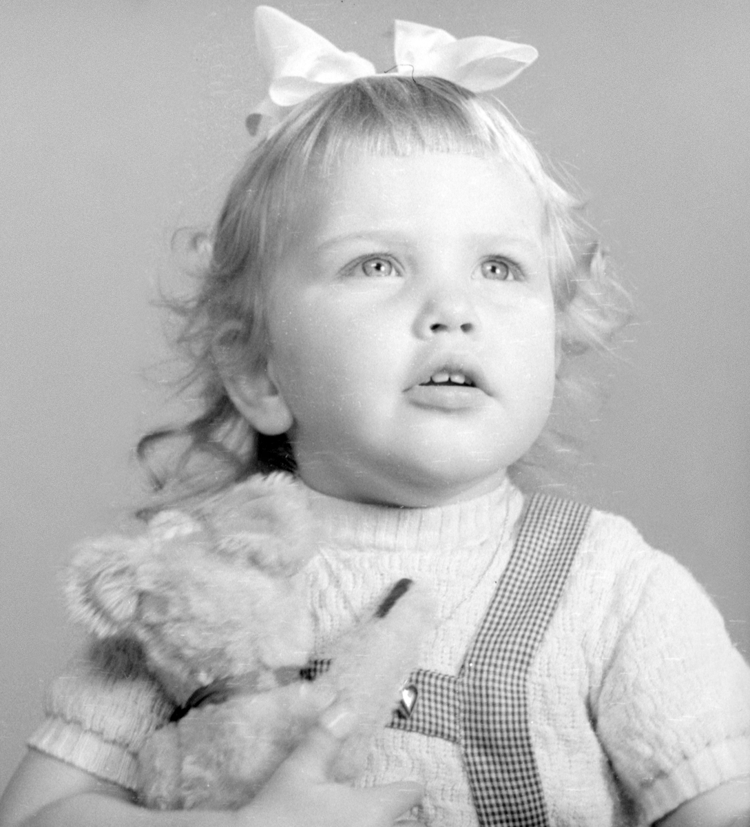 Flickan Holm, Karlholms bruk. Foto i oktober 1952.
(Fru Dagmar Holm)
