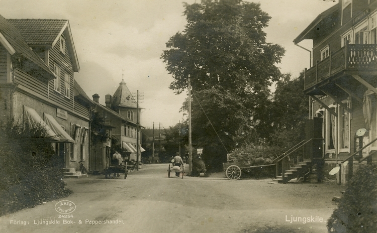 Enligt Bengt Lundins noteringar: "Ljungskile. Vällebergsgatan".