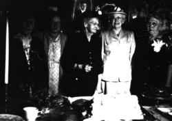 Selskap. Oline Ernstsen. Bildet tatt 27.mai 1952 i Amerika.