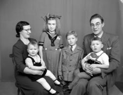 Andreas og Johanne Tørlen med familie. Magnhild, Jon, Eivin 