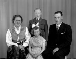 Anna f. Husby og Ola L. Brakstad, Lars Brakstad og Inger Bra