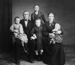 Ole Resell f 1817
 fra Meldal kjøpte Gjølme i Orkdal, solgte