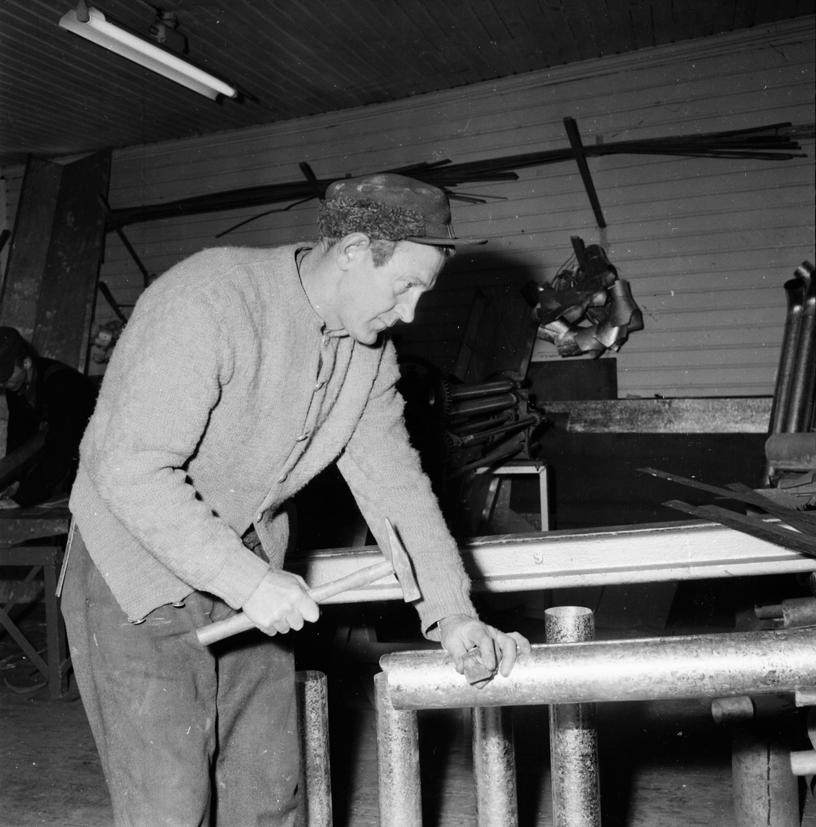 Plåtslagare G.E Eklund.
1957