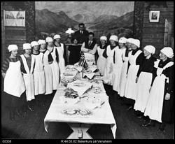 Bakerkurs på Venaheim forsamlingshus, Venabygd i Ringebu.