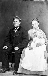 Familiebilde fra Stonglandseidet, Tranøy ca 1880