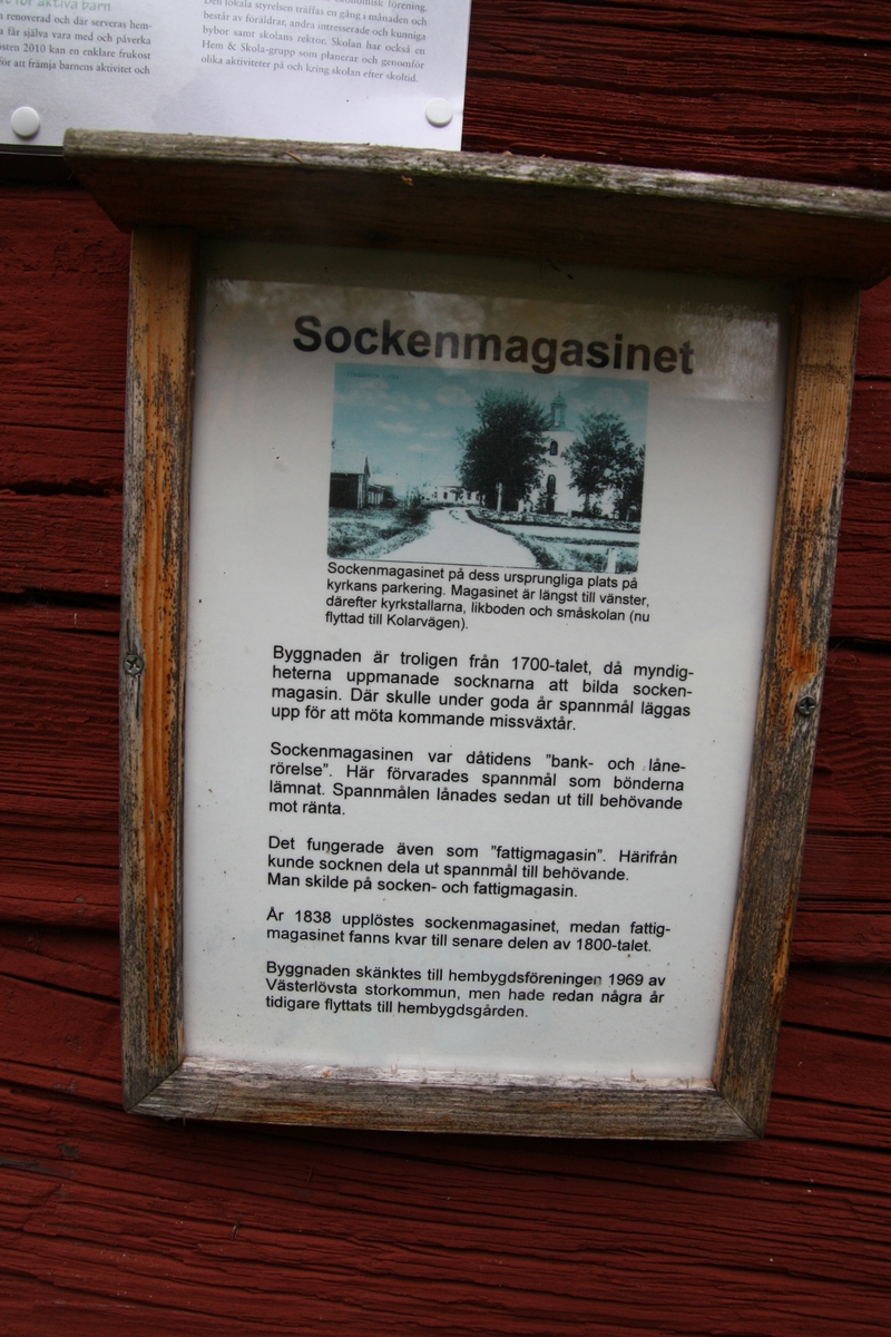 Sockenmagasinet vid Huddunge hembygdsgård, Prästgården 1:1, Huddunge socken, Uppland 2014