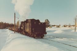 Godstog til Skreia på Bøverbru stasjon trukket av damplokomo