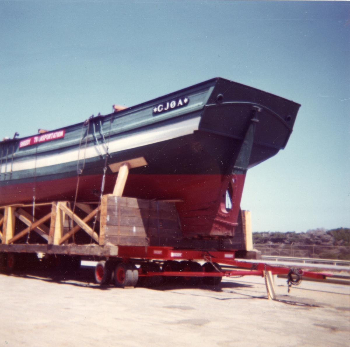 'Gjøa' gjøres klar for hjemsending med 'Star Billabong' i 1972