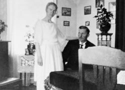 "Nygift Marie og Johan". Foto (meget trolig) av Johan Willia