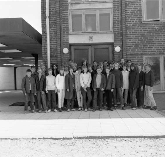 Klassfoto från Centralskolan, Karlsborg, 1965. Lärare: Mag. Thorén. Endast neg finns.
