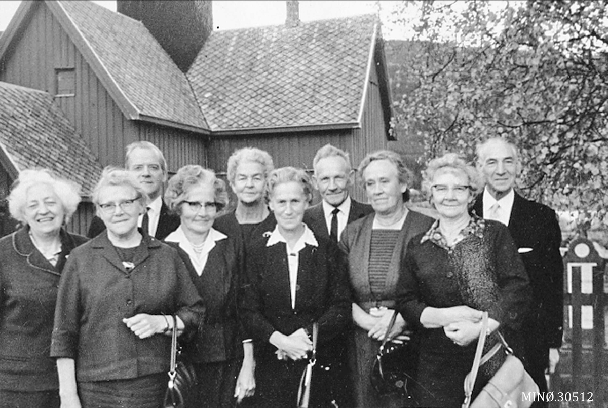 Gruppebilde - 50-årskonfirmanter 1966. Konfirmert 1916. 