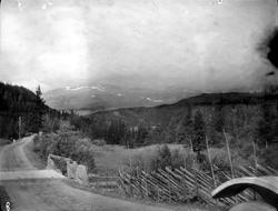 Hellsfjellene fra Øilo