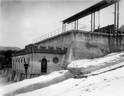 "Samhus" ved Tinfos II forbinder Holtakanalen med rørgaten s