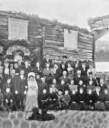 Gruppebilde, personer, bryllup holdt på Hektoen, Fåset. Kare