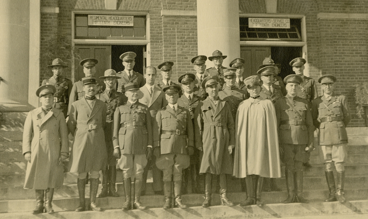 Utländiska militärattachéer på besök i Fort Humphreys (idag Fort Belvoir), Virginia. 22 october 1932.
För namn, se bild nr. 3.