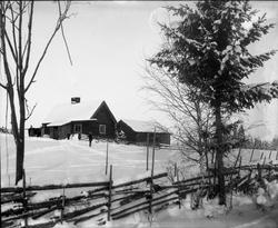 Vinterlandskap. Uidentifisert sted. Kanskje en husmannsplass
