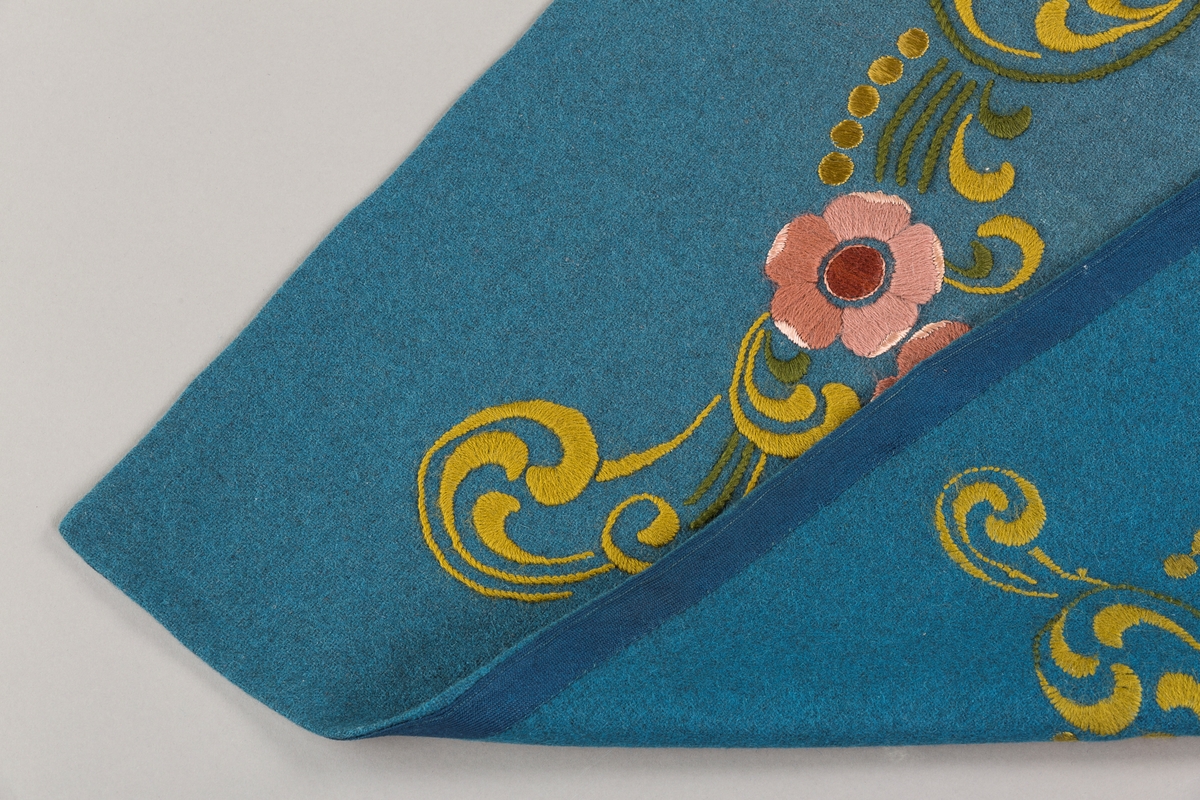 Blomster, blad og linjer