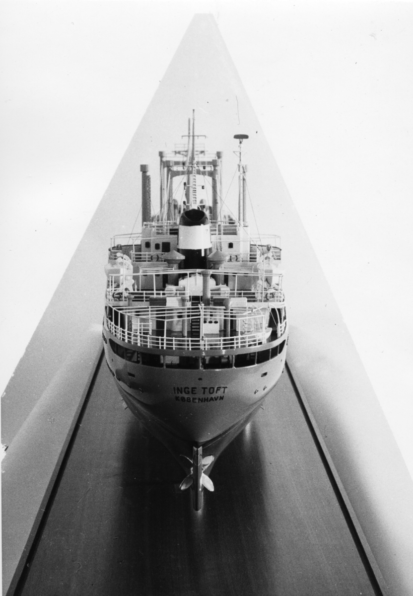 Byggenr. 43 v. LMV: Inge Toft.