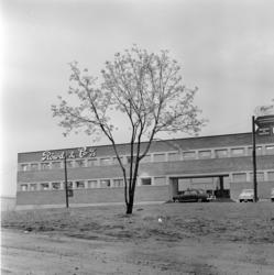 Røwde & Co. Nye lagerbygg på Grønvold. Mai 1962