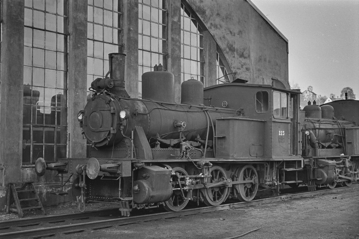 Utrangert damplokomotiv type 25a nr. 223 på Marienborg Verksted.