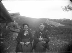 Rikard Berges fotoarkiv. Olav og Signe Roe, Øyfjell.
Bilde 