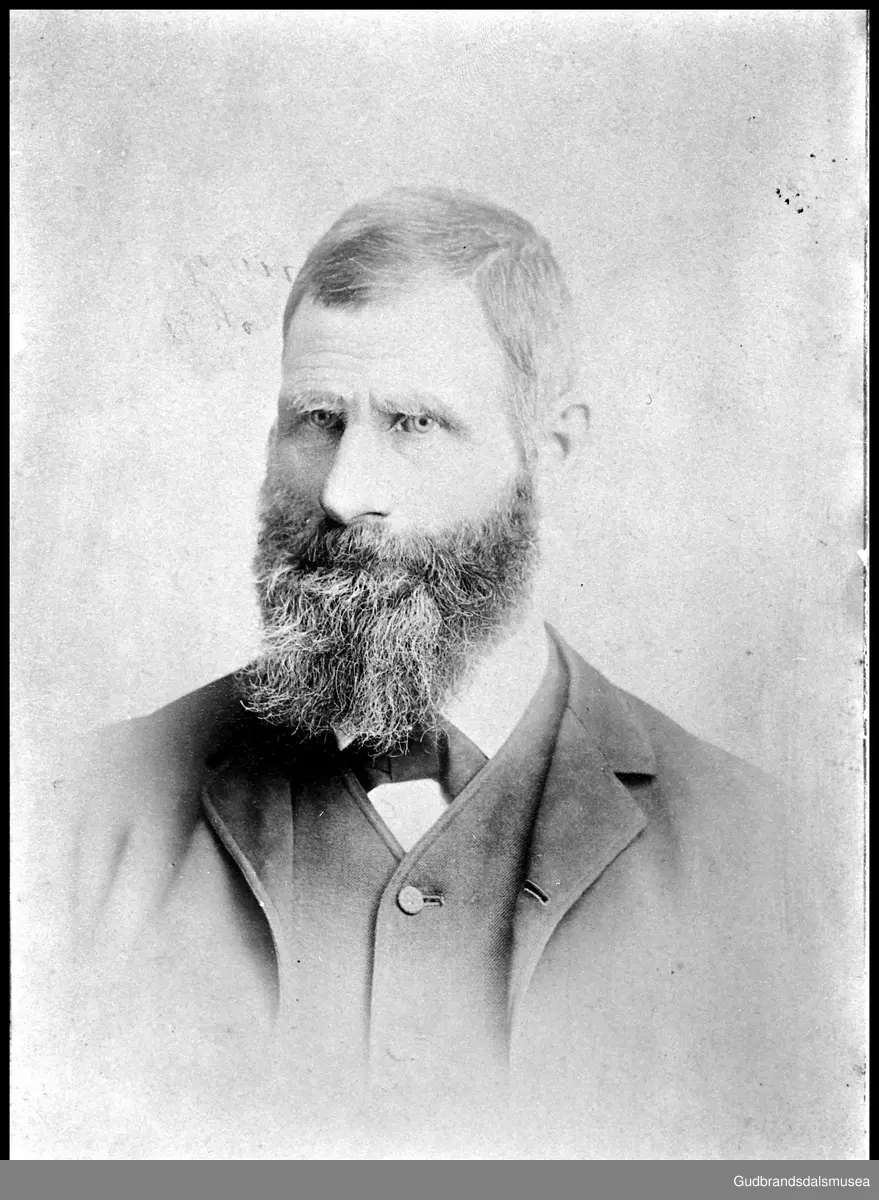 Jo Larsen Lundbakken, Venabygd i Ringebu