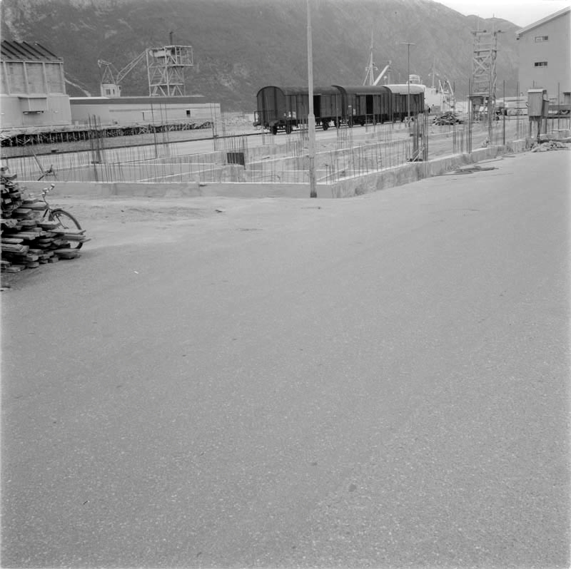 Boligbygging i Mosjøen, Skjervengan og bygging på Jernbanekaia 1962.
