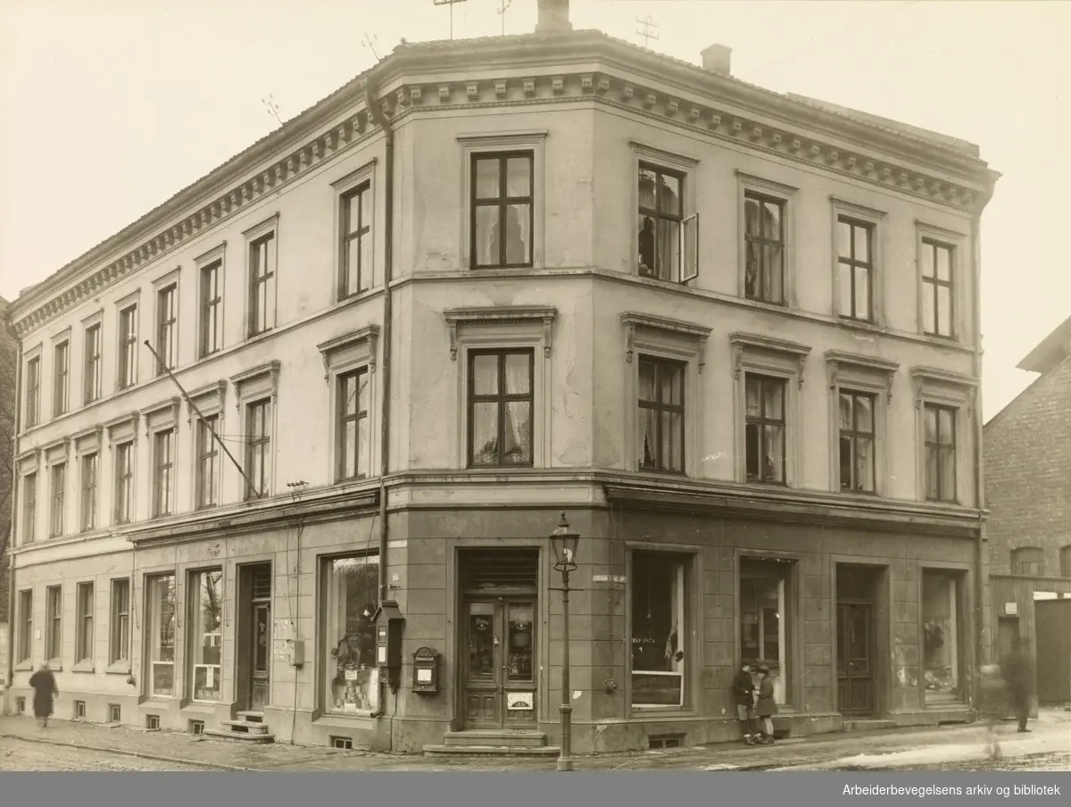 Christiania Samvirkelag på hjørnet av Åkebergveien og Sverres gade, ca. 1920.