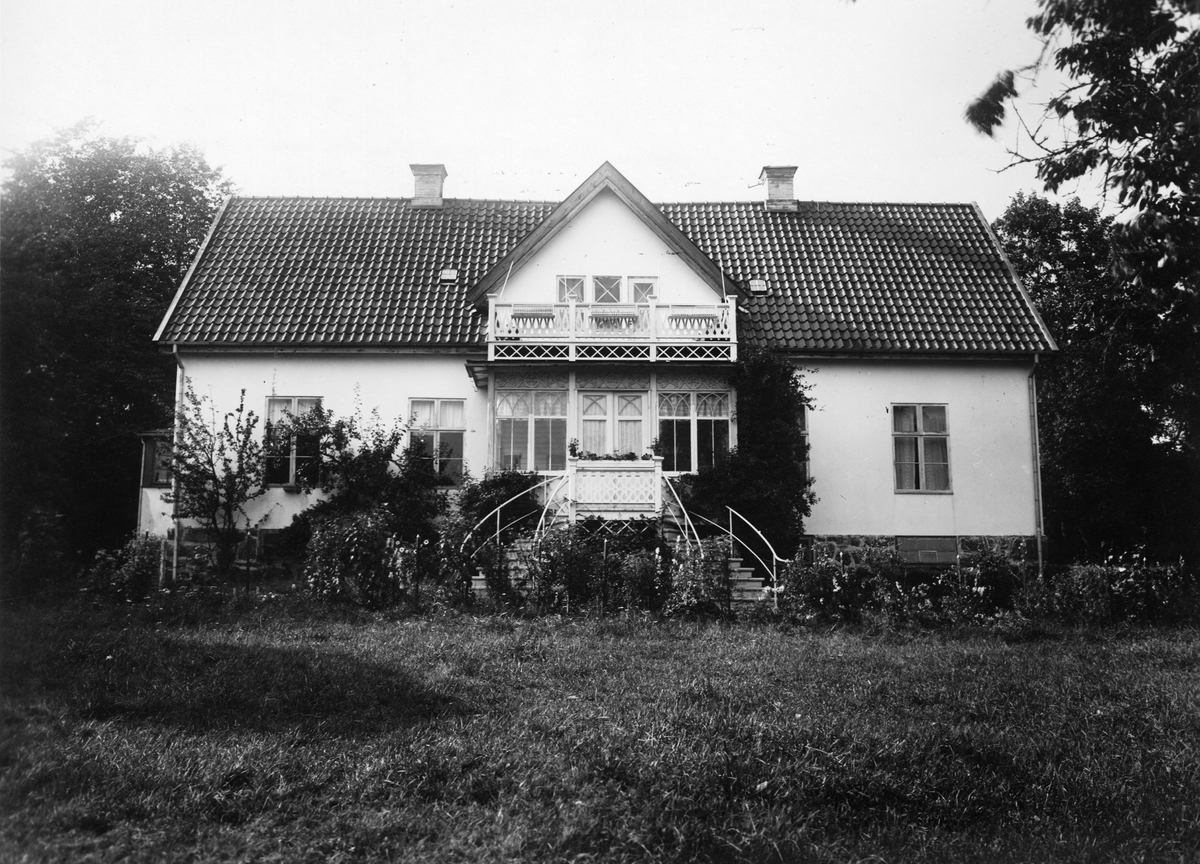 Fotografi ut album: Elmeverkens Aktiebolag. 1918.