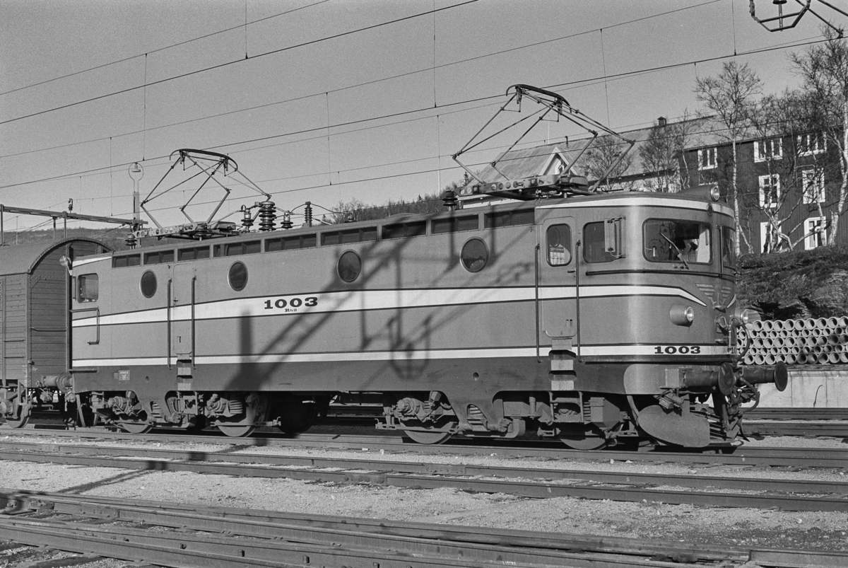 Svensk elektrisk lokomotiv type Rb 2 nr. 1003 i Storlien i Sverige.