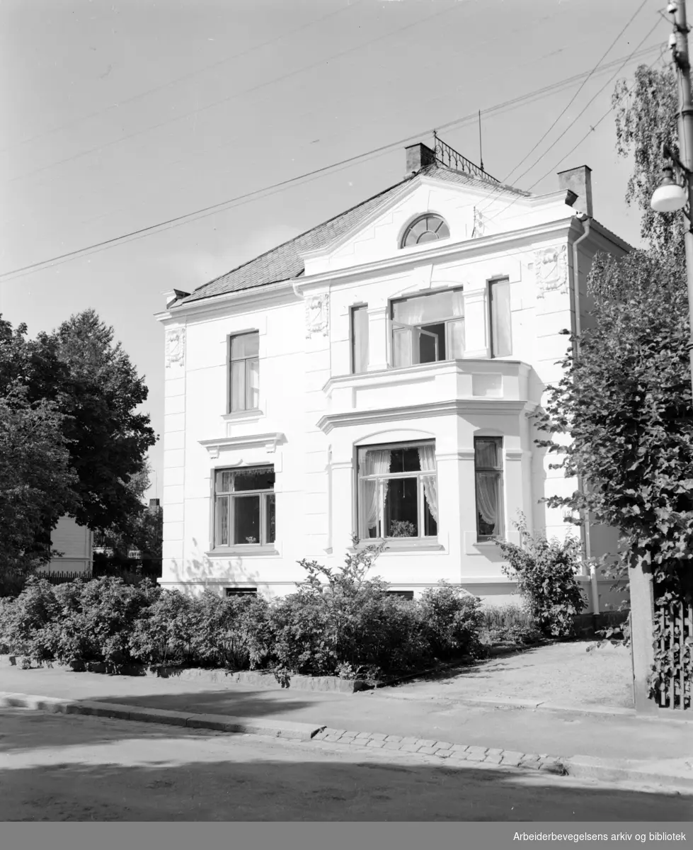 Sykepleieskolen i Nordraaks gate 12. August 1957