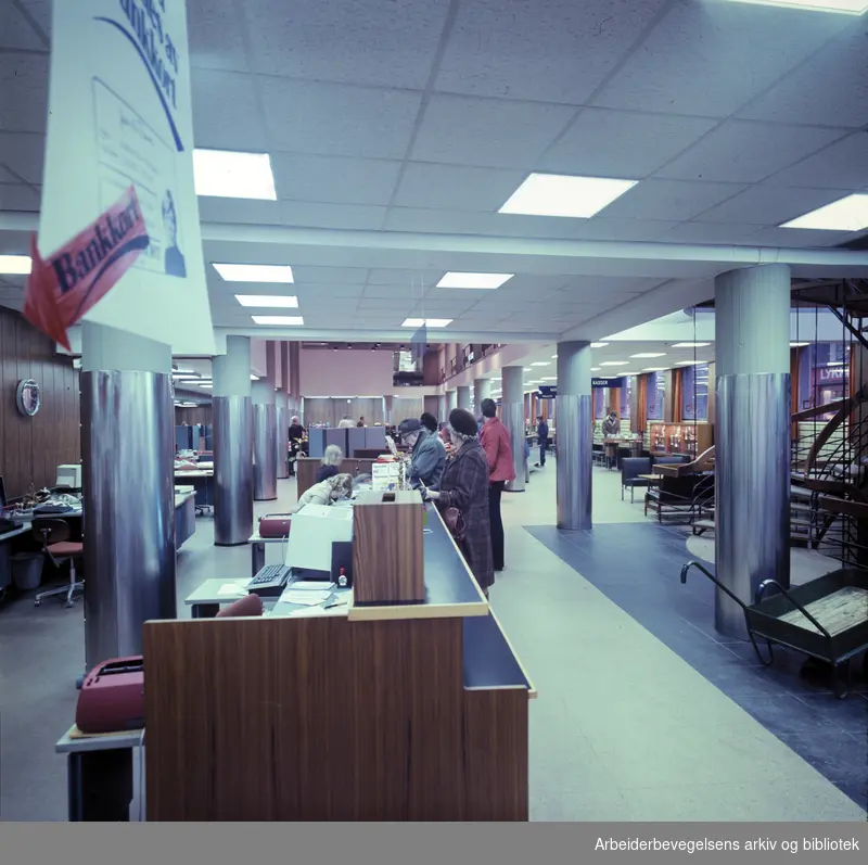 Landsbanken. Arbeidernes Landsbank på Youngstorget. .Januar 1978