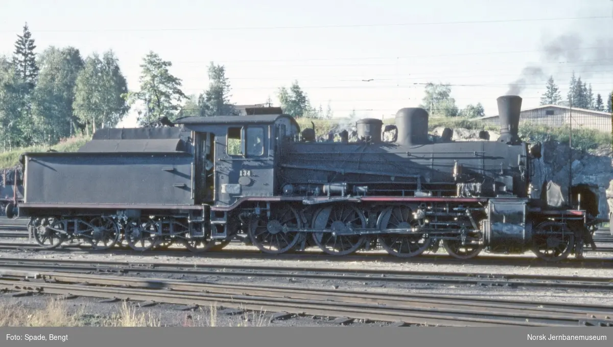 Damplokomotiv type 18c nr. 134 på Kongsvinger stasjon.