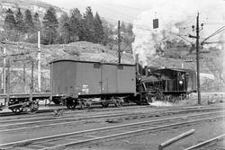 Damplokomotiv type 25d nr. 422 i skiftetjeneste på Bergen st