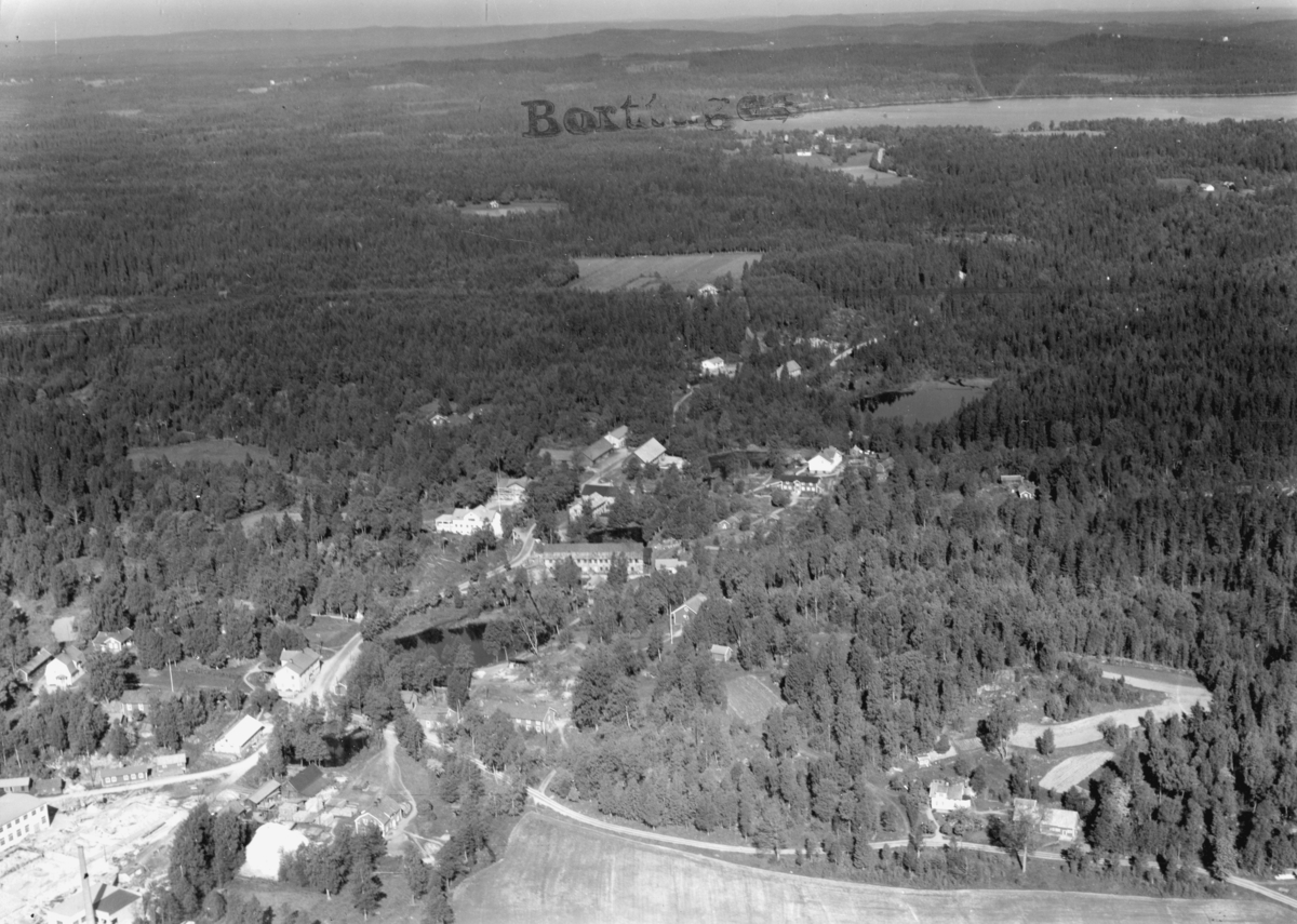 Flygfoto över Marieholms bruk i Gnosjö kommun. Nr L 664