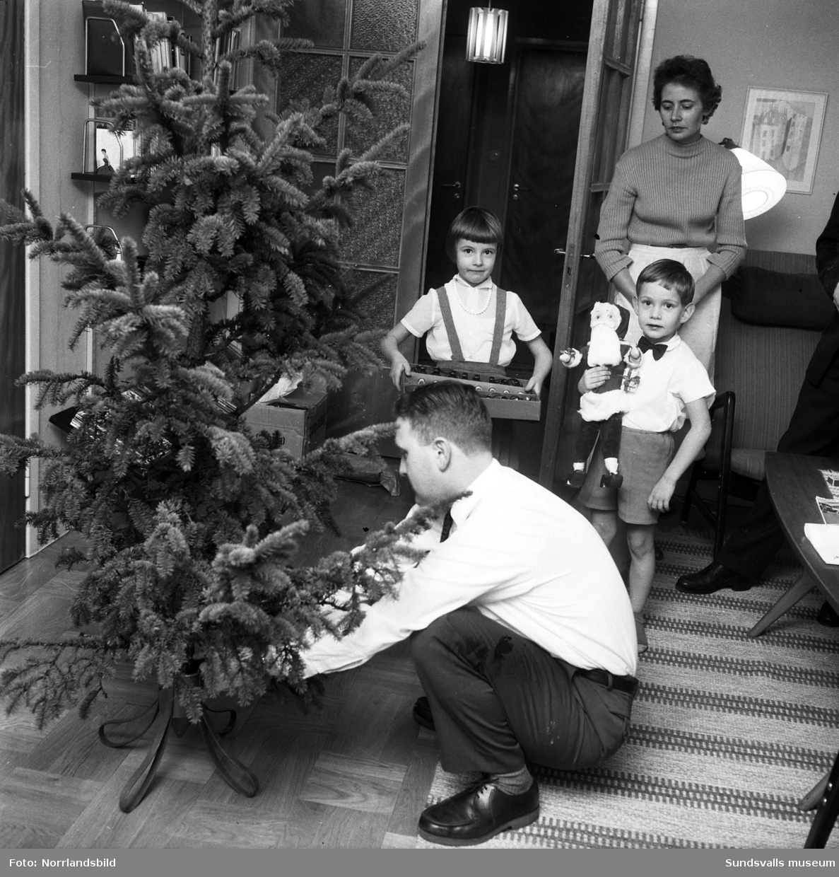 Julbestyr med familjen hemma hos Runa Lindgren på Repslagarvägen 26