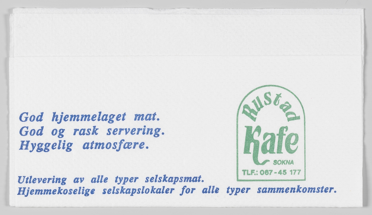 En reklametekst for Rustad Kafe på Sokna.

Rustad Kafe ble etablert i 1947. Gjennom årene har bedriften utviklet seg i takt med trafikken på Riksveg 7. 

Samme reklame på MIA.00007-004-0303 og MIA.00007-004-0304.