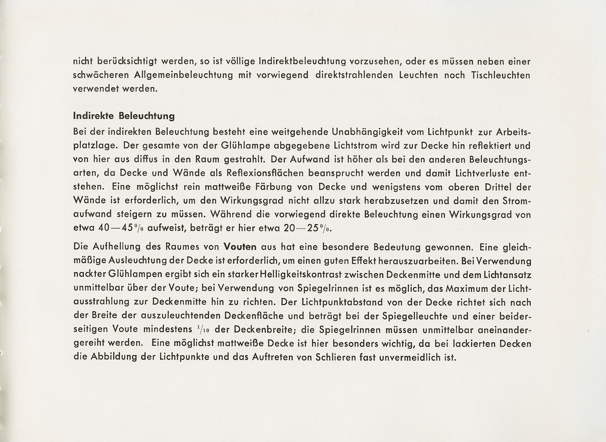 Bild ur boken "Zeiss Spiegellicht System Zeiss-Wiscott in der Architektur : eine Sammlung durchgeführter Beleuchtungsanlagen". Boken gavs ut av Berlin-Zehlendorf : Zeiss Ikon A.G., Goerzwerk, 1937.
